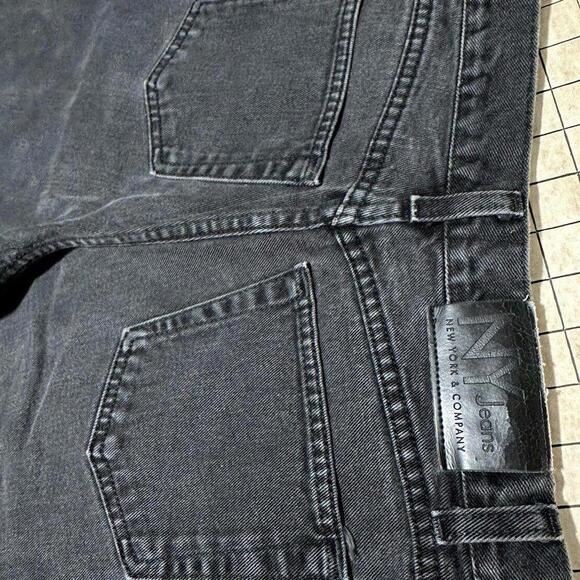 New York & Company Women’s Easy Petite Dark Wash Flat Front Black Sz 10 Petite - Picture 12 of 12